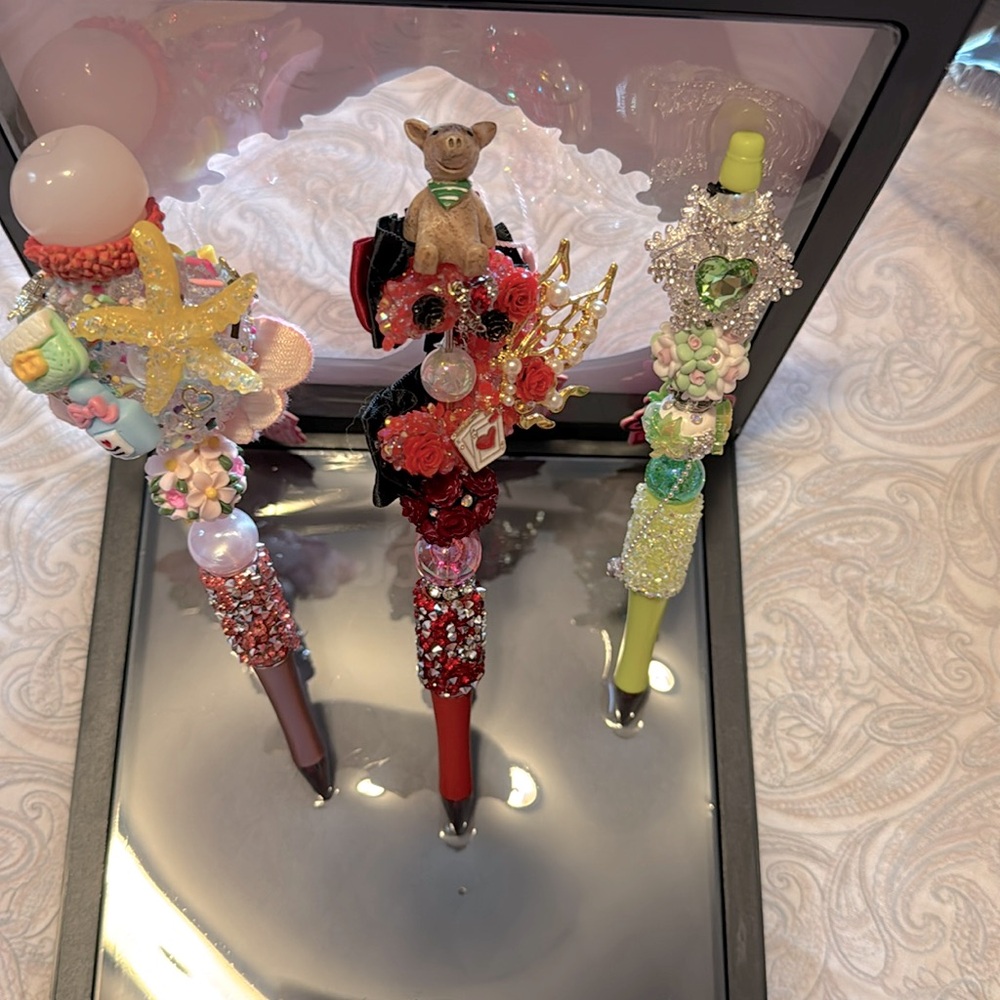 3 beautiful 😻 handmade Mega pens 🖊️